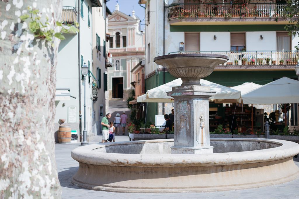 Dussaiga - Camera Delle Rose Dolceacqua Luaran gambar